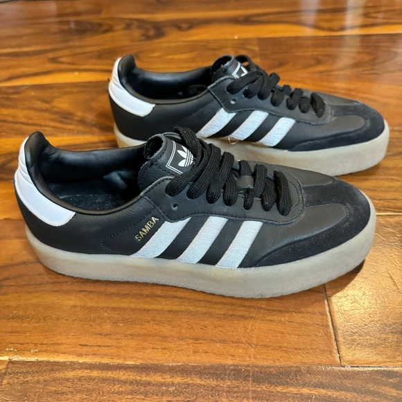 Adidas women’s size 6 black and white samba athletic shoes - Picture 4 of 7